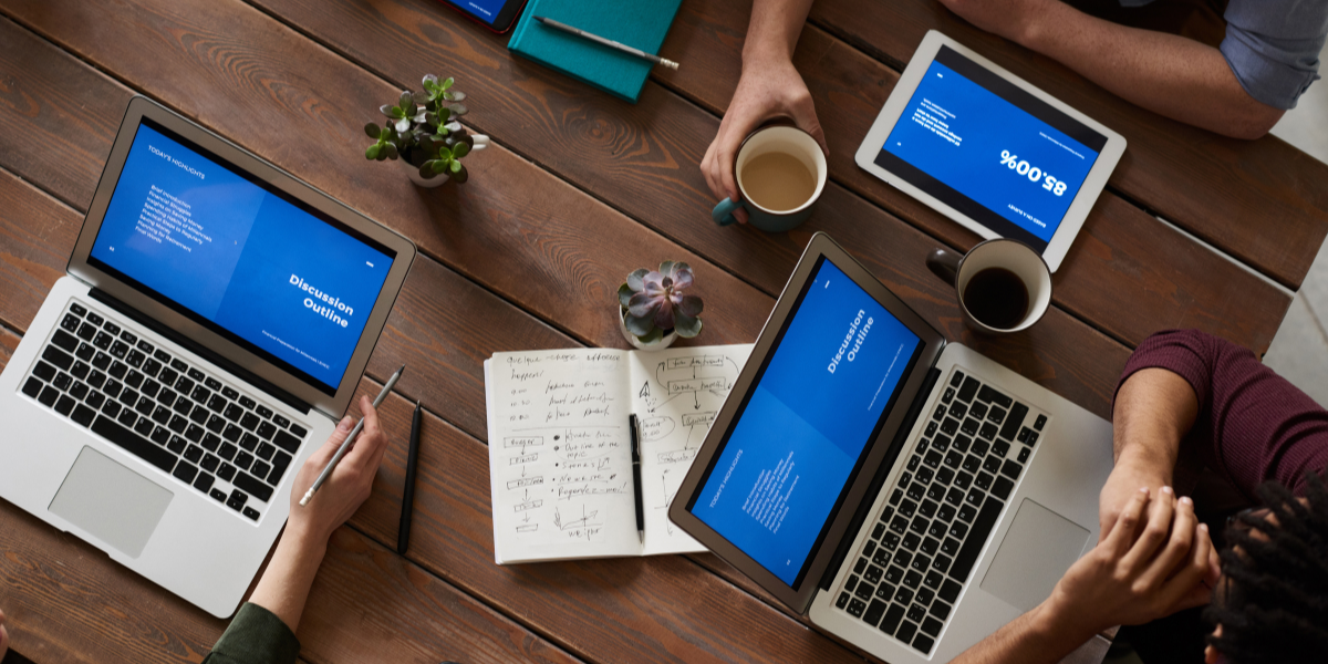 Collaborative intelligence network with multiple devices sharing information